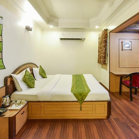Hotel Kanishka Rāipur Esterno foto