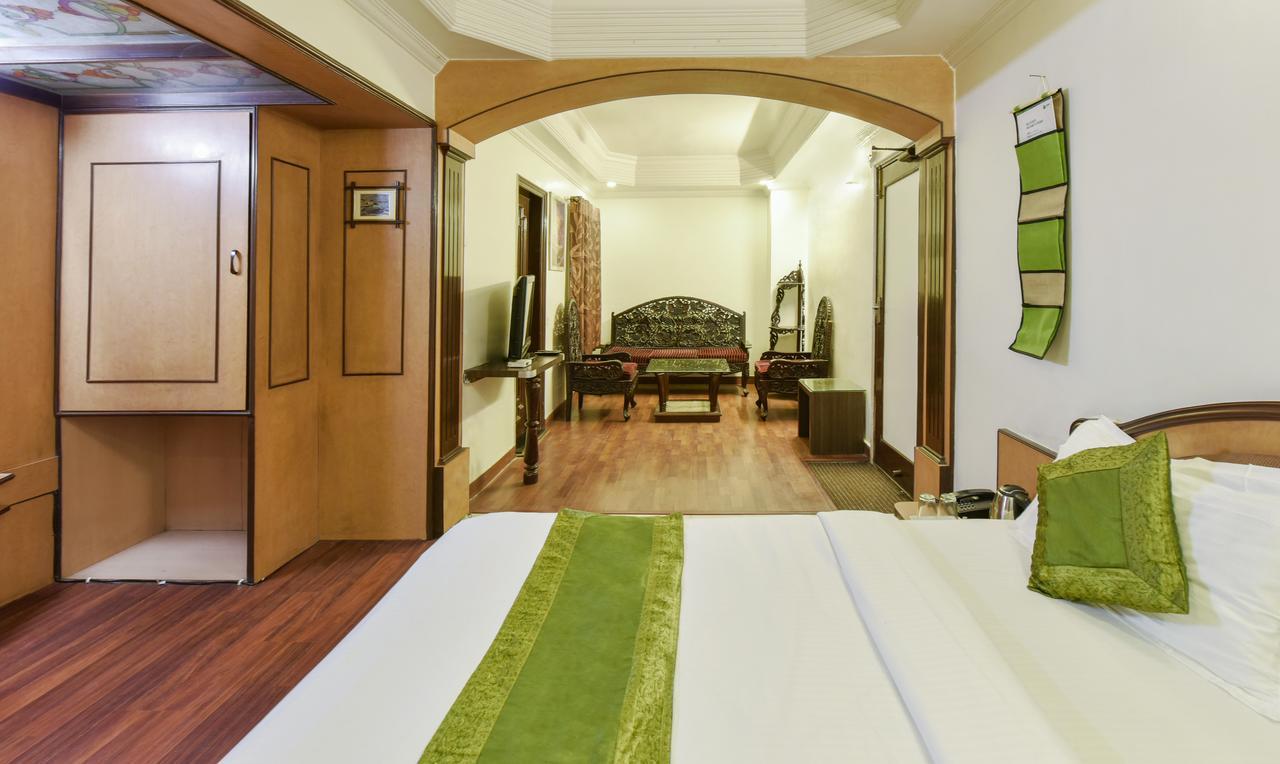 Hotel Kanishka Rāipur Esterno foto