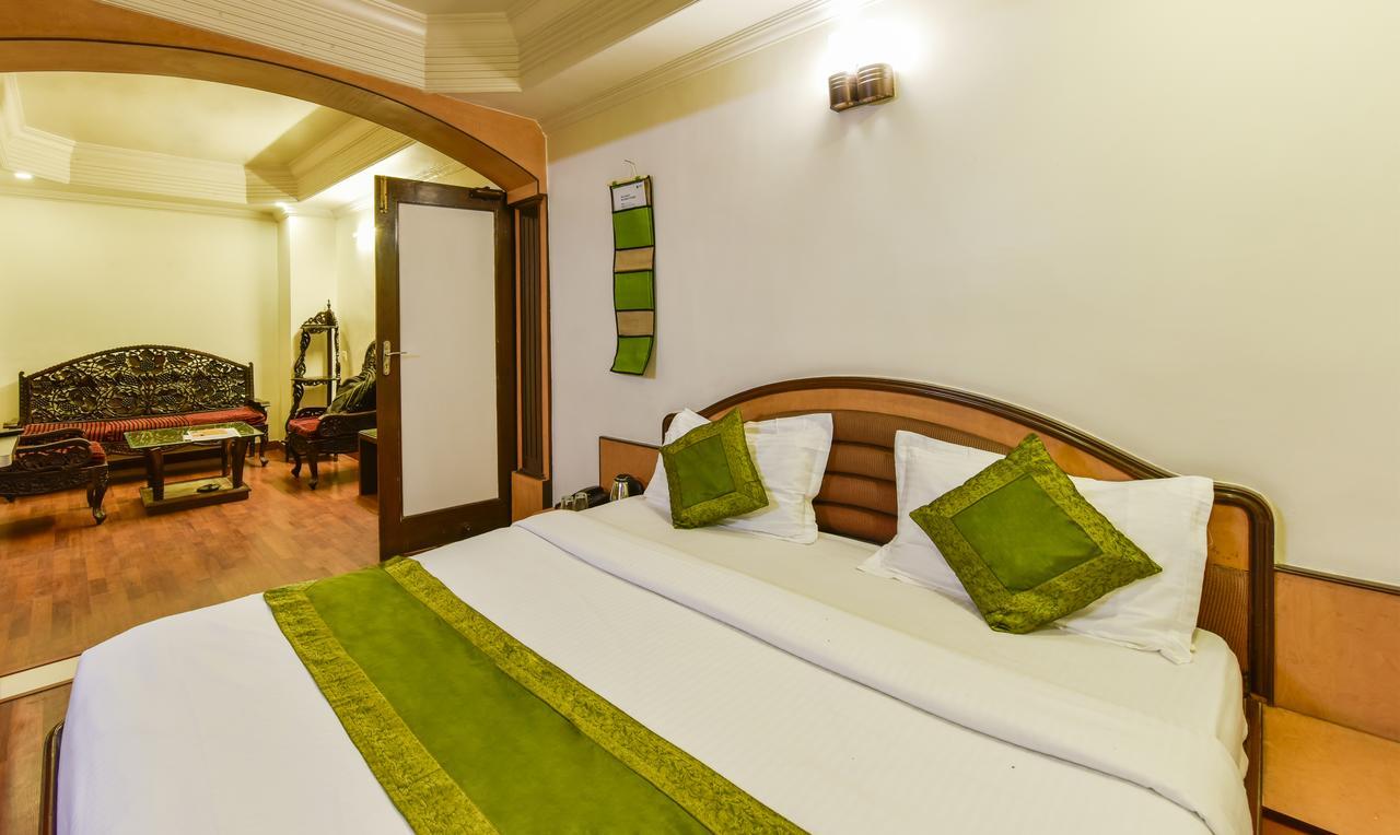 Hotel Kanishka Rāipur Esterno foto