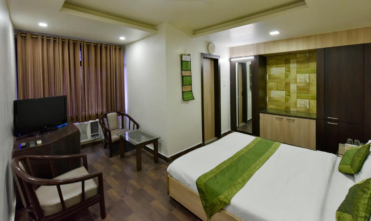 Hotel Kanishka Rāipur Esterno foto